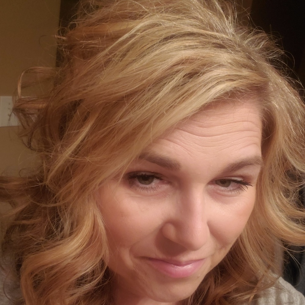 Meet your Posher, Angela